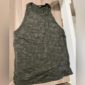 Lulu Lemon Camo Tie Back Top - Size 8